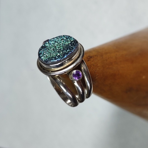 Peacock Druzy Quartz w/Amethyst Sterling Silver Ring - Picture 5 of 12